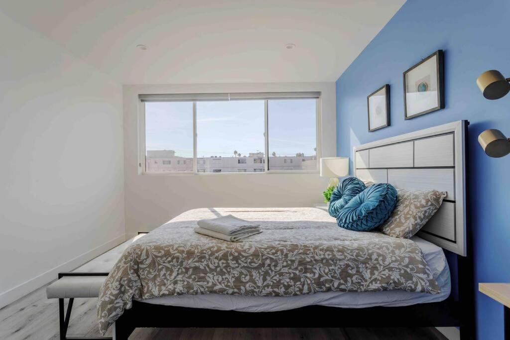 Ferienhaus Stunning Hollywood Townhouse With Sunny Views *